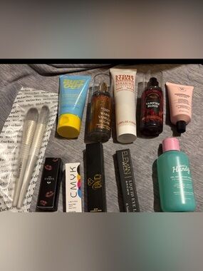 Assorted Beauty Lot with Warm Vanilla, Vampire Blood & Cleansing Gel - Multi